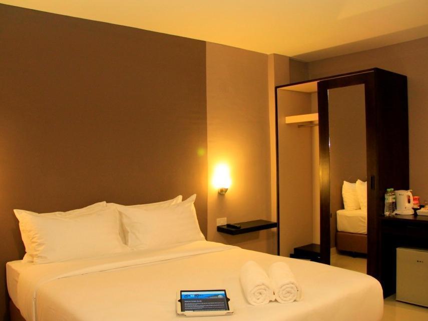 Shooters Guesthouse Pattaya Exterior foto